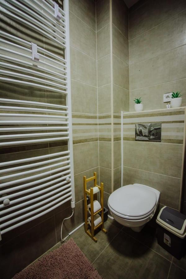 Dream Garden Apartments ズラティボール エクステリア 写真