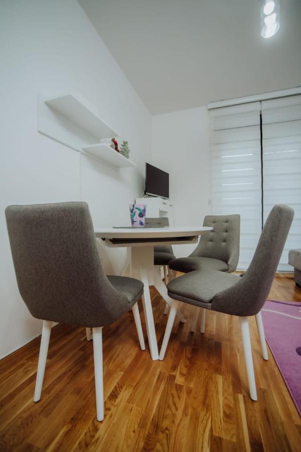 Dream Garden Apartments ズラティボール エクステリア 写真