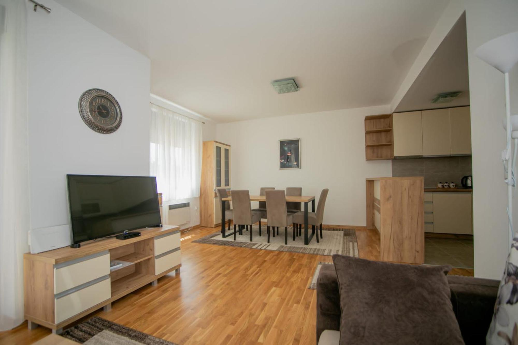 Dream Garden Apartments ズラティボール エクステリア 写真